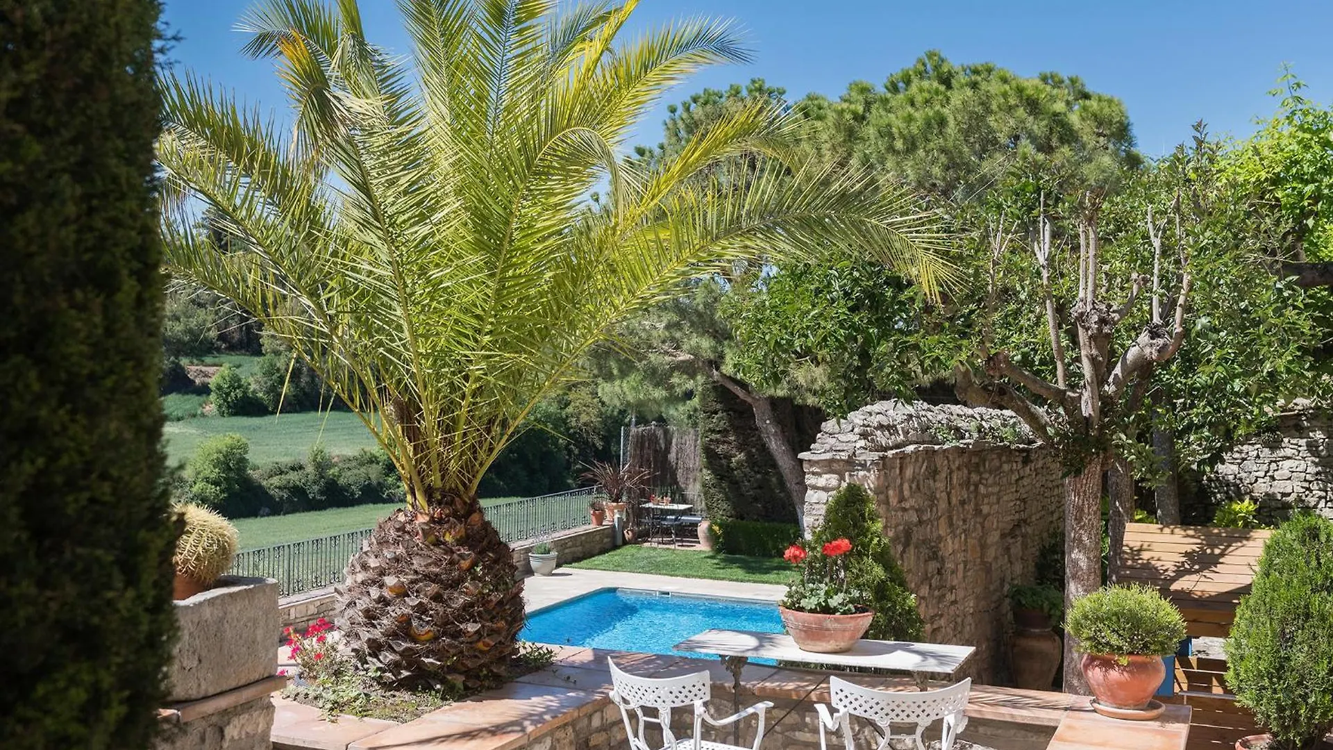 Cal Carulla Pension L'Astor 0*,