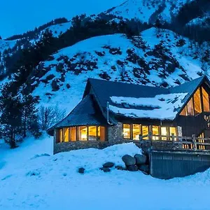 Refugi Del Fornet Auberge de jeunesse
