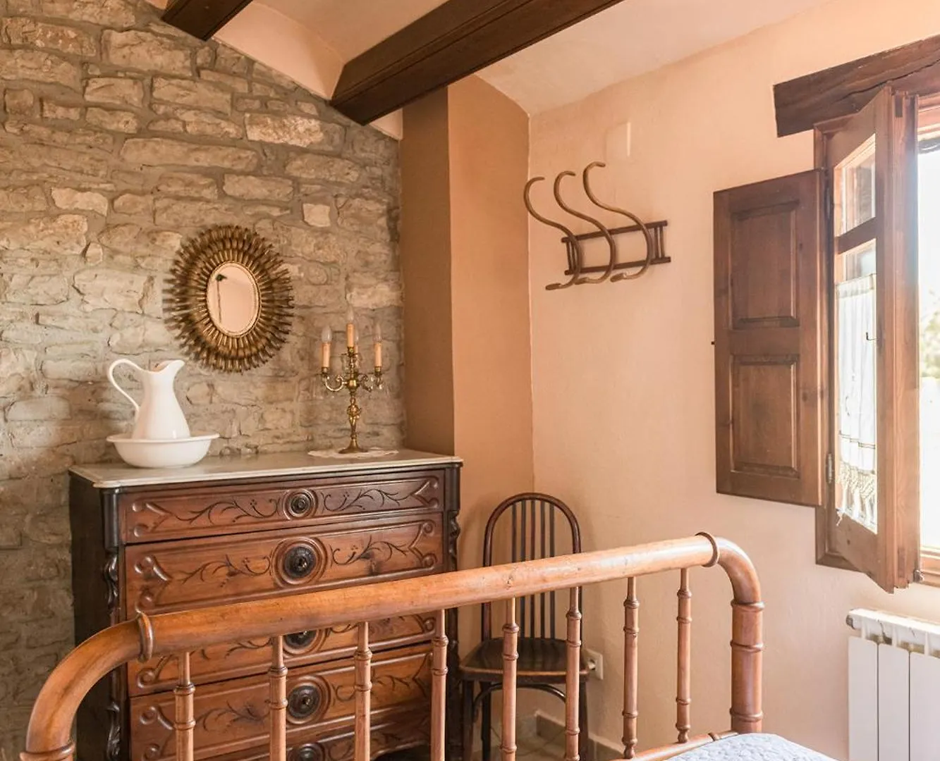 Cal Carulla Guest House L'Astor Country house