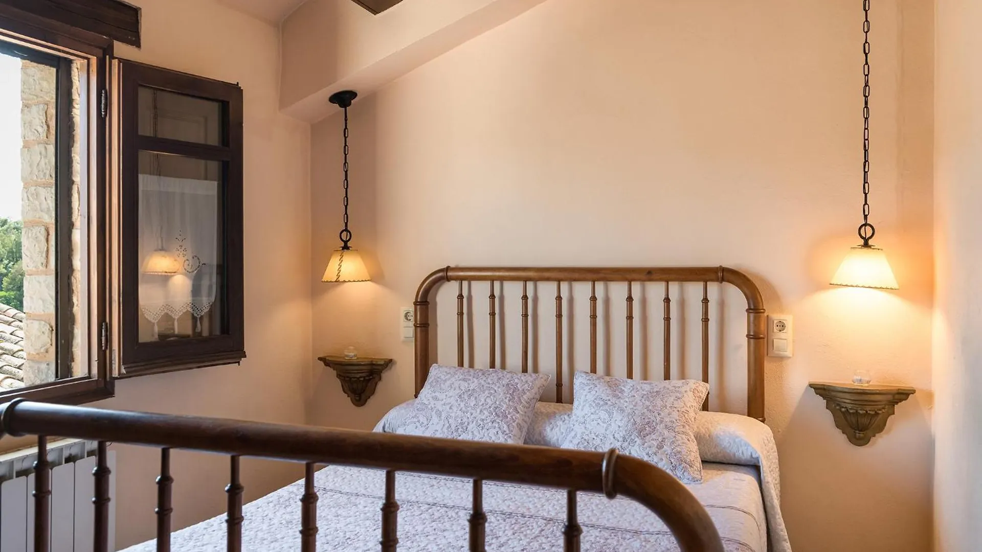 Cal Carulla Guest House L'Astor