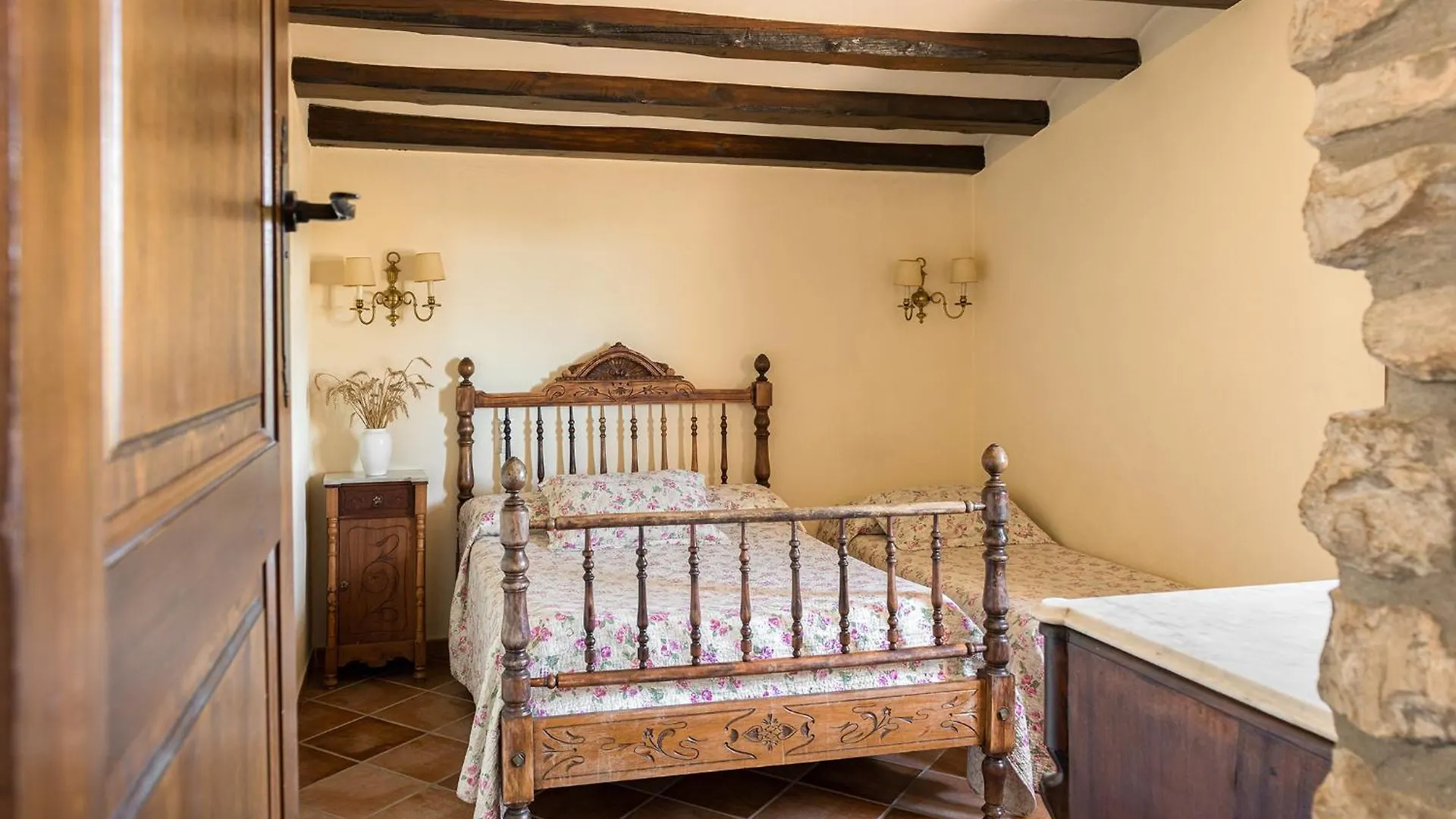 Cal Carulla Guest House L'Astor Country house