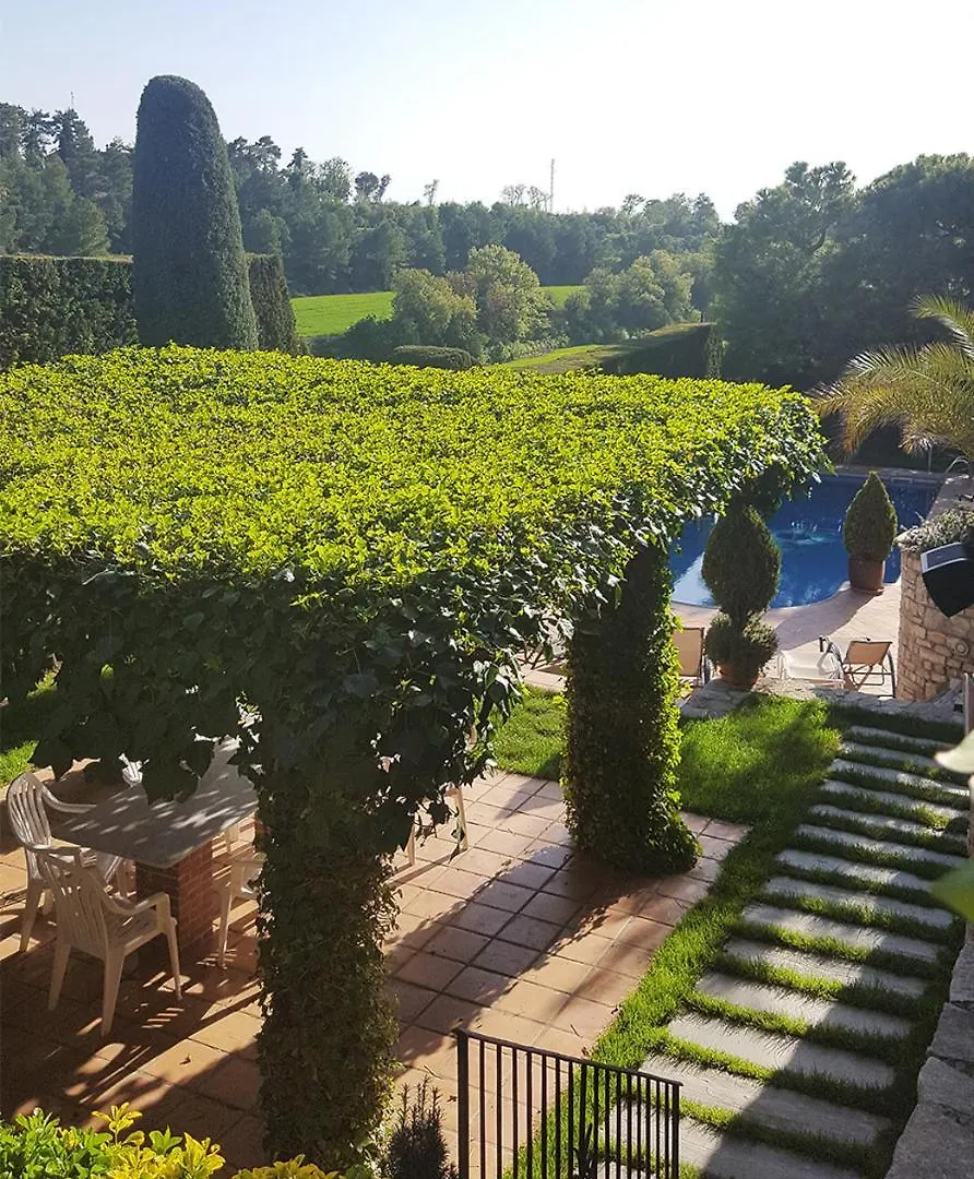 Country house Cal Carulla Guest House L'Astor